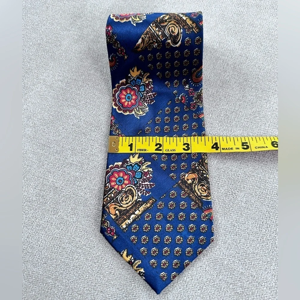 Vintage Ted Lapidus Silk Neck Tie. Navy/Gold.